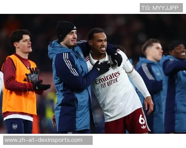 JJ-加布里埃尔对赤军U18打入精彩进球：禁区闪转腾挪晃过数人